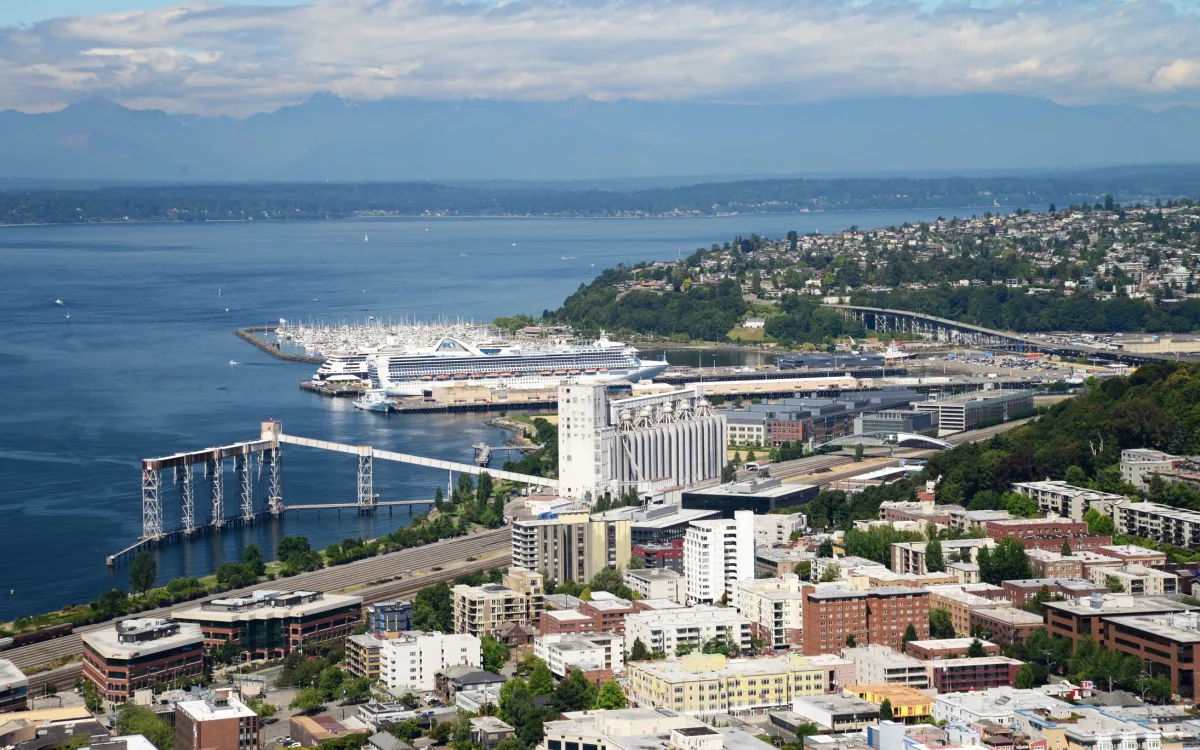 Cruise terminal and port in Seattle